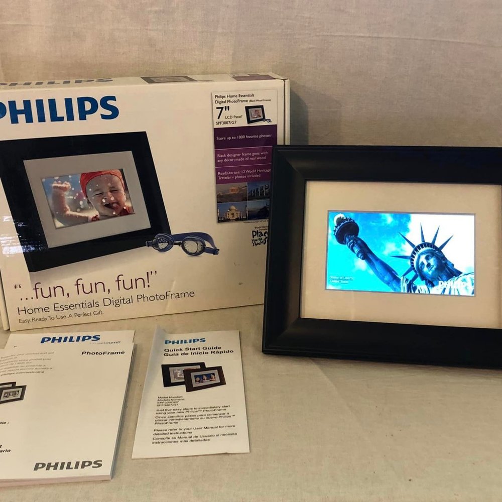 Philips 7" Photo Frame LCD Panel